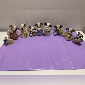 Set of 9 Merry Moos figurines